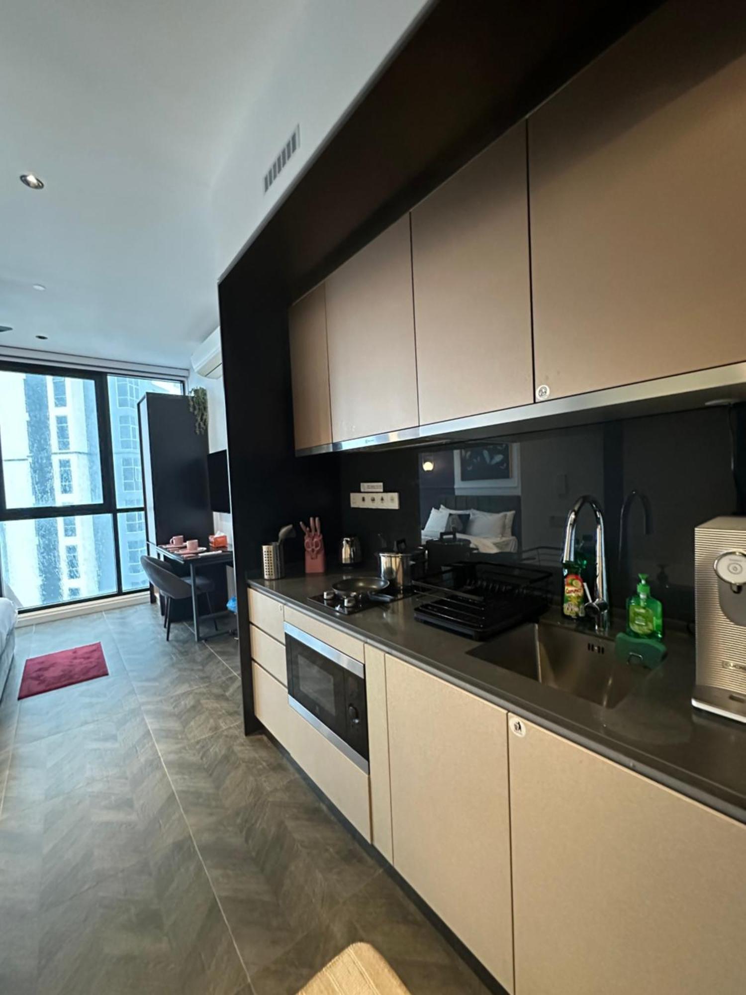 קואלה לומפור Skyline Homes By Scarletz Suites Klcc מראה חיצוני תמונה