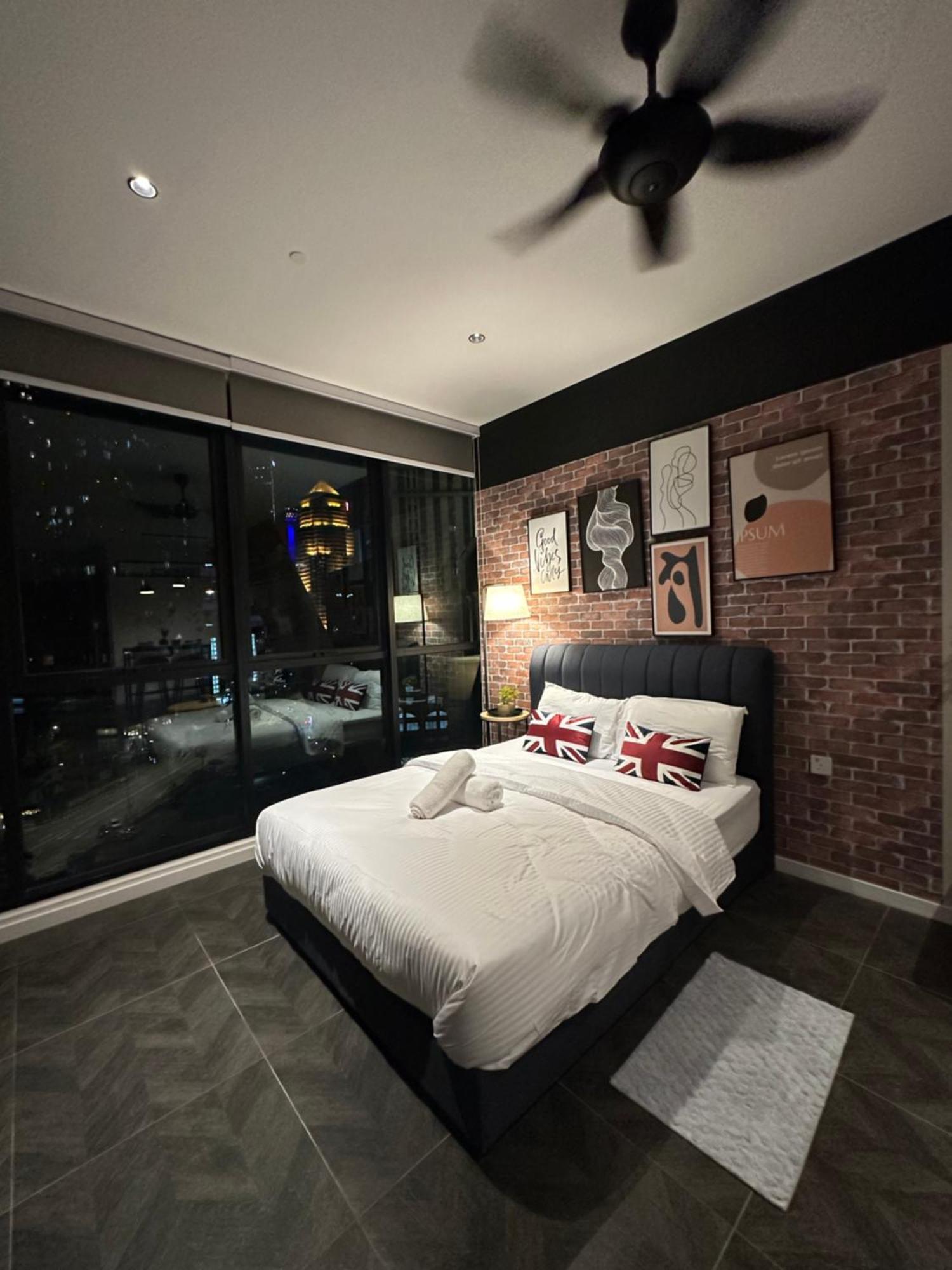 קואלה לומפור Skyline Homes By Scarletz Suites Klcc מראה חיצוני תמונה