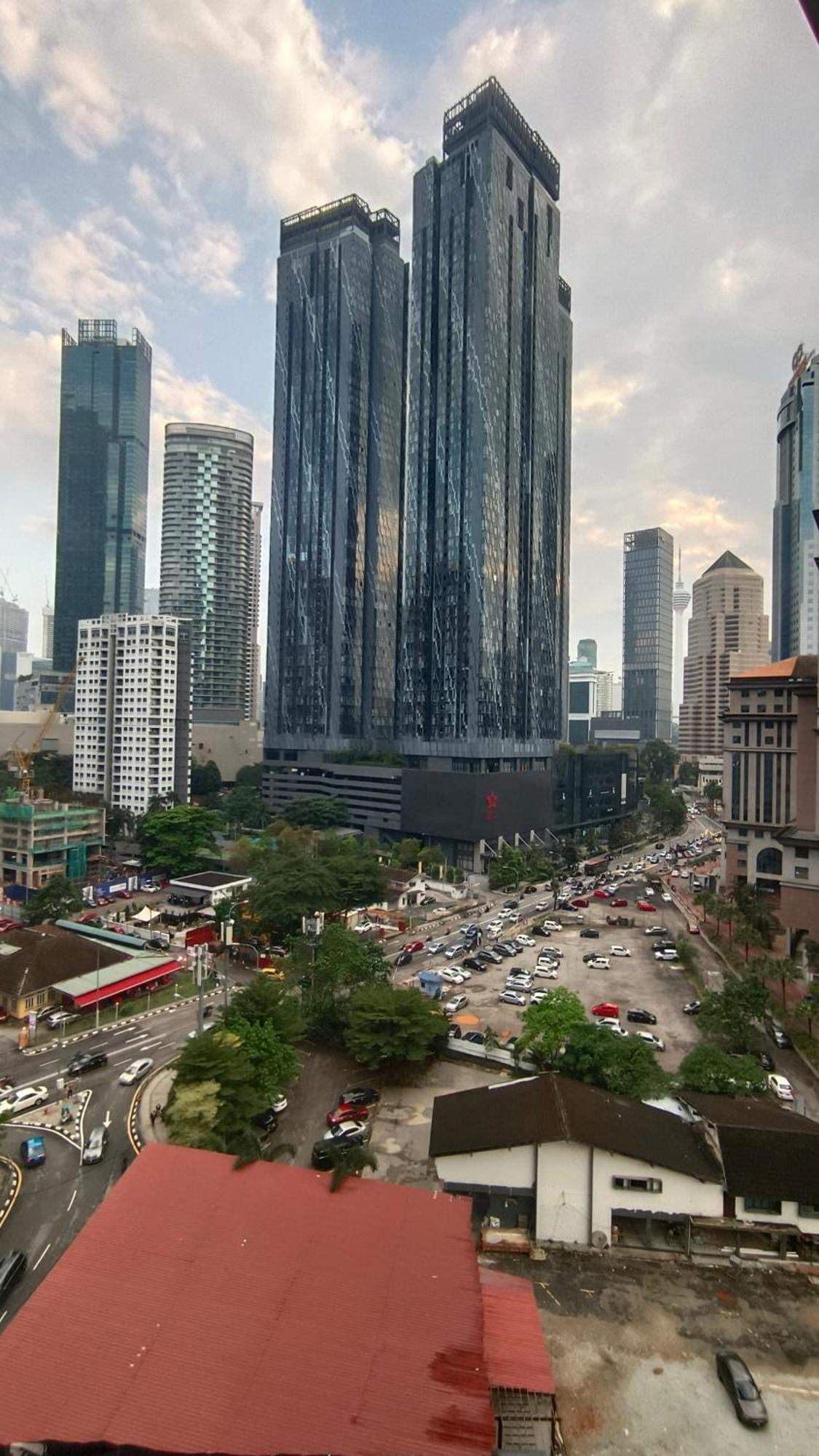קואלה לומפור Skyline Homes By Scarletz Suites Klcc מראה חיצוני תמונה