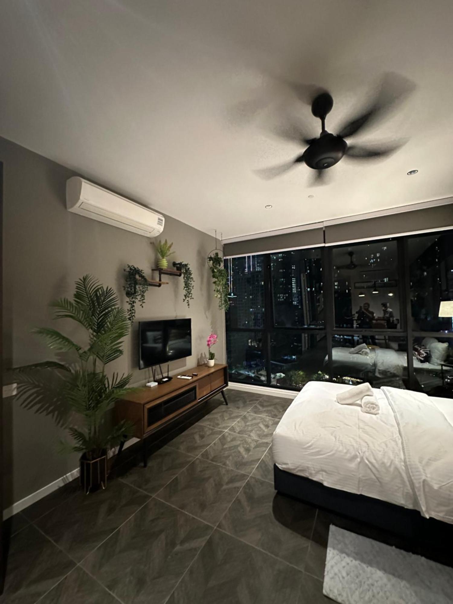 קואלה לומפור Skyline Homes By Scarletz Suites Klcc מראה חיצוני תמונה