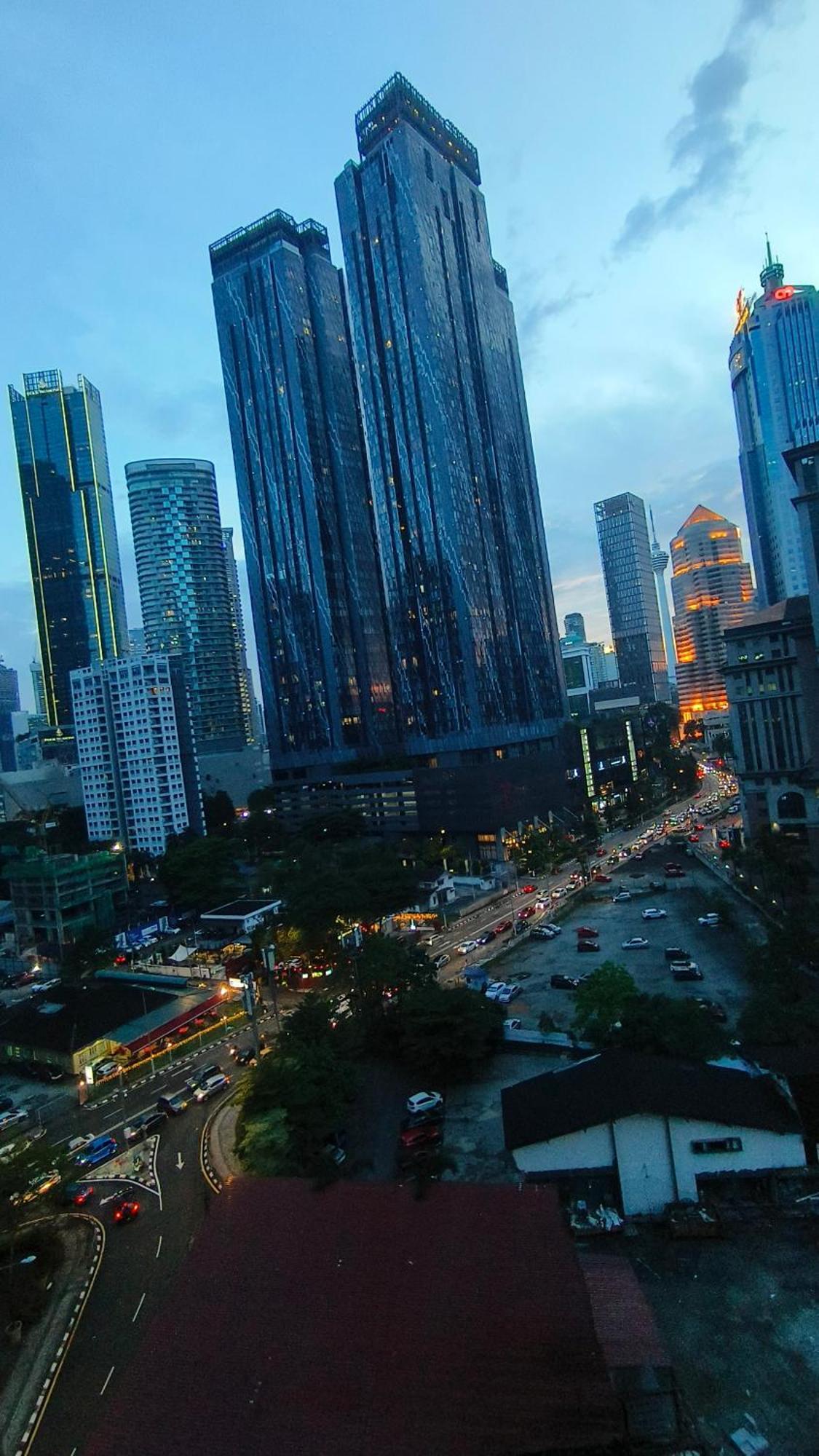 קואלה לומפור Skyline Homes By Scarletz Suites Klcc מראה חיצוני תמונה