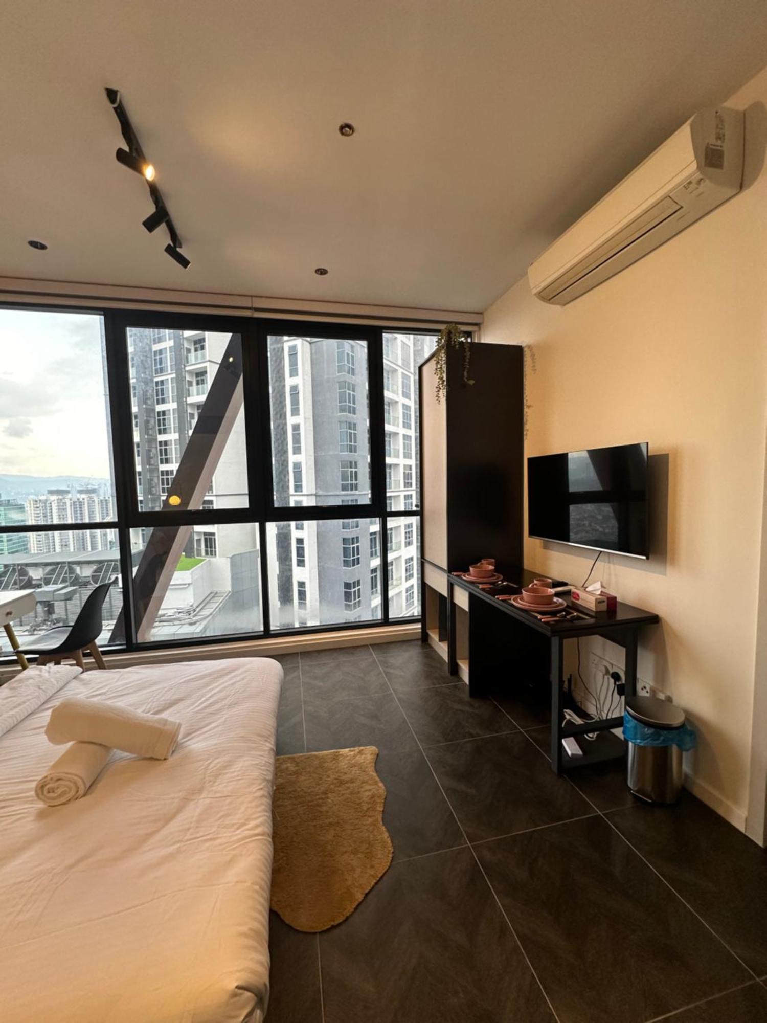 קואלה לומפור Skyline Homes By Scarletz Suites Klcc מראה חיצוני תמונה
